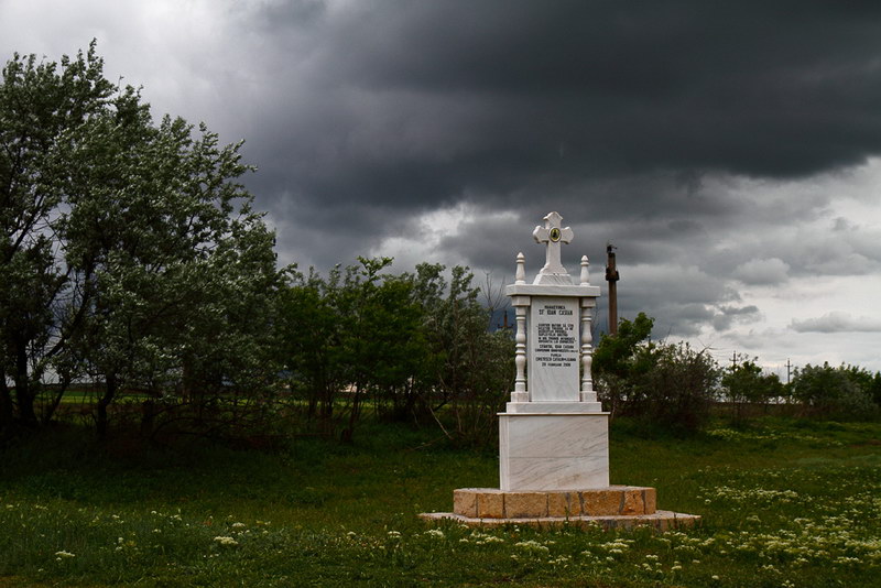 19-land-und-leute.jpg - Oft waren drohende Gewitterwolken unsere Begleiter, aber wir hatten mit dem Wetter aussergewöhnliches Glück.